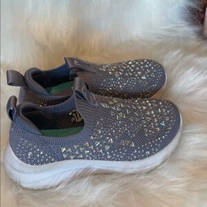 Skechers slip ons sneakers